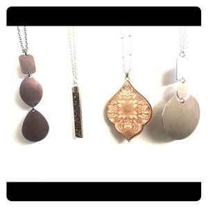 Necklace bundle-4 necklaces included!!